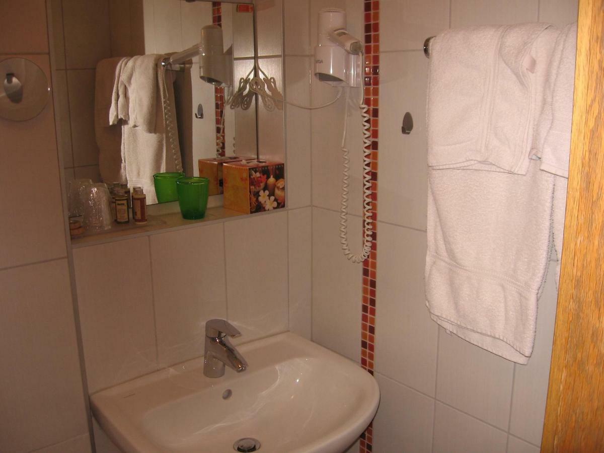 Pension Haus Ursula Koblenz  Bagian luar foto